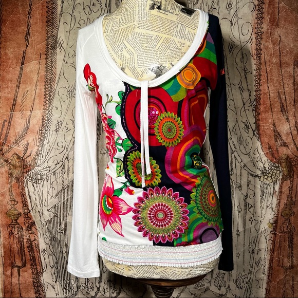 Desigual Tops - DESIGUAL Mandala Print Scoop Neck Shirt (M)